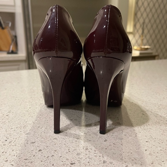 Gucci burgundy patent leather size 7 - Picture 4 of 6